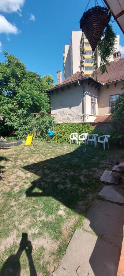 Garden Apartment Satu Mare Exterior photo